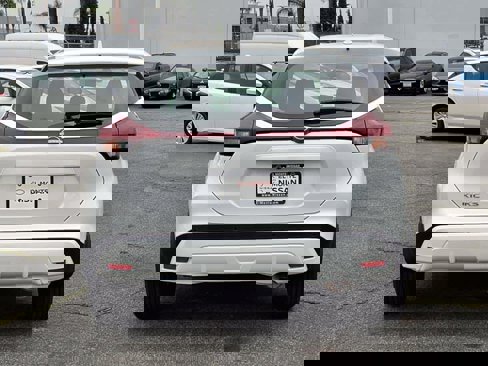 New 2025 Nissan Kicks Play S image 5