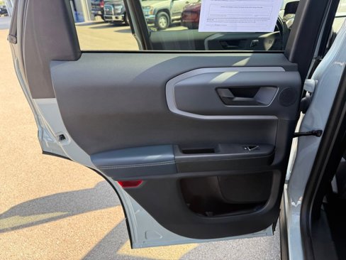 Used 2023 Ford Bronco Sport Outer Banks w/ Tech Package image 9