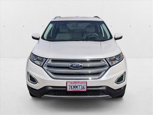 Used 2015 Ford Edge Titanium w/ Technology Package image 2