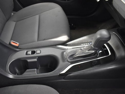 Used 2023 Toyota Corolla LE image 28