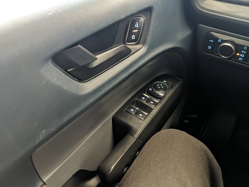 Used 2022 Ford Maverick XL image 22