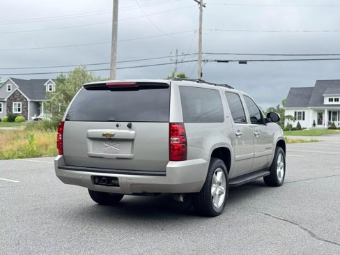 Used 2007 Chevrolet Suburban LTZ w/ LTZ Preferred Equipment Group image 6