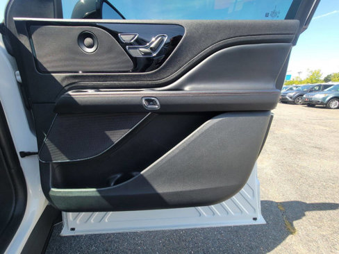 Used 2020 Lincoln Aviator Grand Touring w/ Elements Package Plus image 20