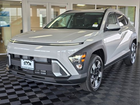 Used 2025 Hyundai Kona SEL image 4