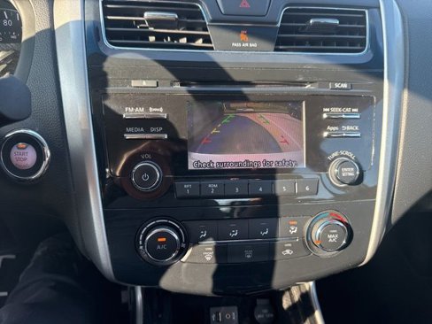 Used 2014 Nissan Altima 2.5 S w/ Display Audio Package image 11