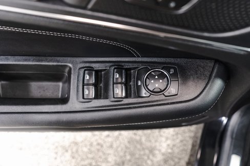Used 2021 Ford Edge Titanium image 26