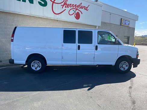 Used 2020 Chevrolet Express 2500 Extended w/ Communications Package image 7