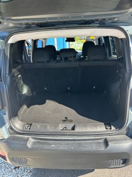 Used 2018 Jeep Renegade Latitude image 11