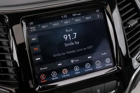 Used 2021 Jeep Cherokee Limited image 6