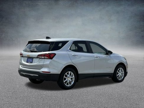 Used 2022 Chevrolet Equinox LT image 4
