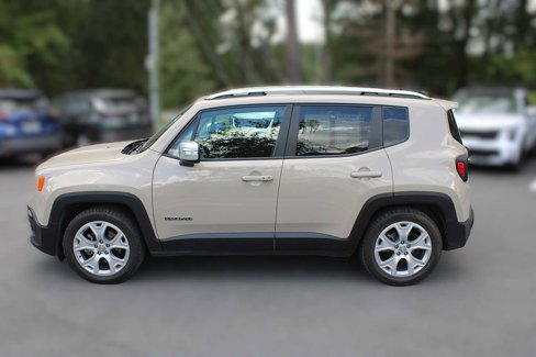 Used 2016 Jeep Renegade Limited image 5