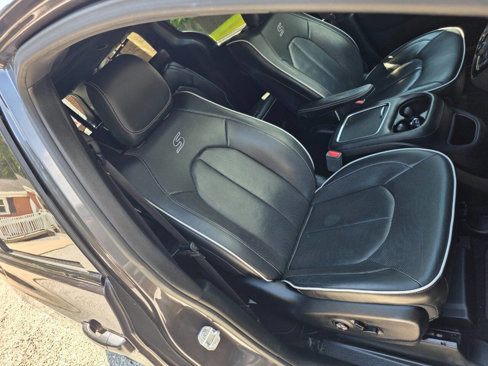 Used 2018 Chrysler Pacifica Limited w/ S Appearance Package image 26