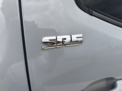 Used 2019 Toyota Tacoma SR5 image 11
