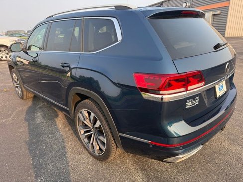 Used 2022 Volkswagen Atlas SEL Premium image 4