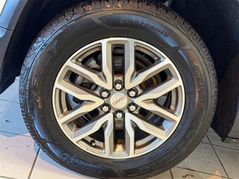 Used 2019 GMC Acadia SLE image 15