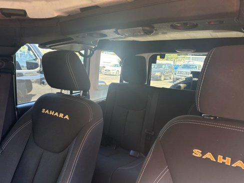 Used 2015 Jeep Wrangler Unlimited Sahara w/ Connectivity Group image 24