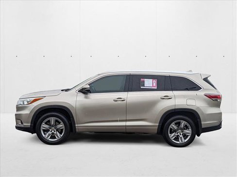 Used 2015 Toyota Highlander Limited Platinum image 9