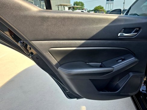 Used 2019 Nissan Altima 2.5 Platinum image 15