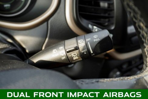 Used 2015 Jeep Cherokee Limited image 24