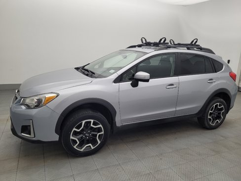 Used 2017 Subaru Crosstrek 2.0i Premium image 2