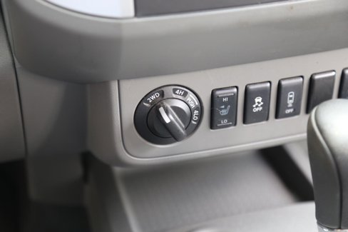 Used 2020 Nissan Frontier SV w/ Midnight Edition Floor Mats image 27
