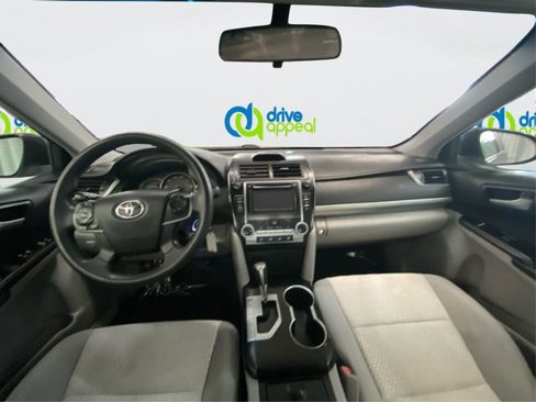 Used 2012 Toyota Camry LE image 25