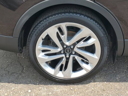 Used 2017 Lincoln MKX Black Label w/ Driver Assistance Package image 7