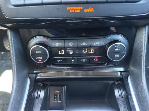 Used 2019 INFINITI QX30 image 17