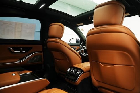 Used 2022 Mercedes-Benz S 580 4MATIC Sedan w/ AMG Line Package image 26