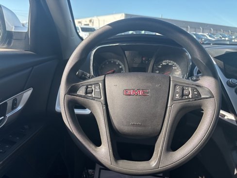 Used 2015 GMC Terrain SLE image 18