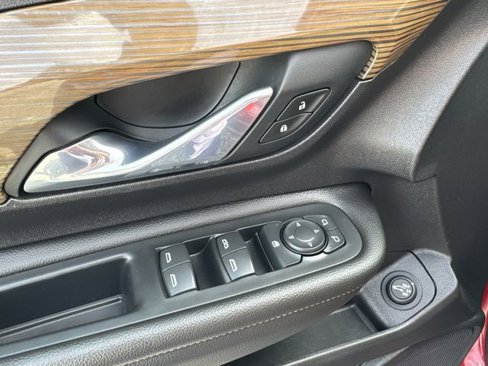 Certified 2021 GMC Terrain SLE w/ Driver Convenience Package image 23