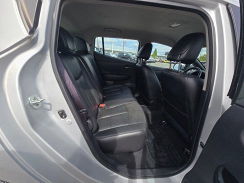 Used 2013 Nissan Leaf SL w/ Premium Pkg image 14