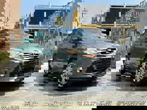 Used 2012 Ford Focus SE image 1