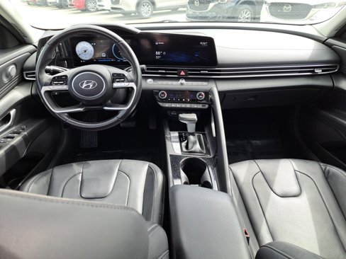 Used 2022 Hyundai Elantra Limited image 7