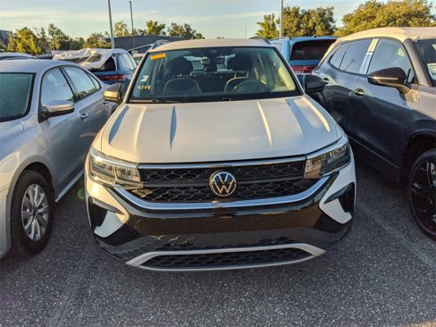 Certified 2023 Volkswagen Taos S image 3