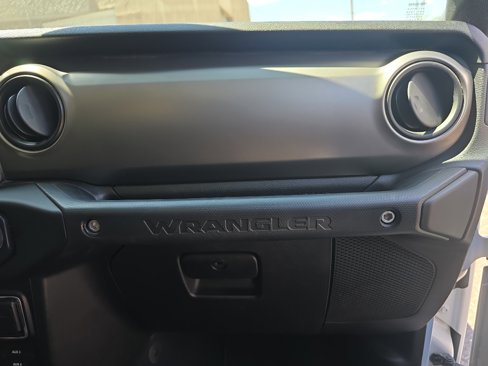 Used 2019 Jeep Wrangler Sport image 20