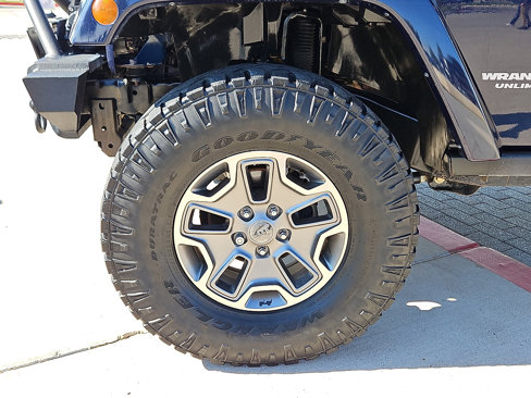 Used 2013 Jeep Wrangler Unlimited Rubicon w/ Connectivity Group image 6