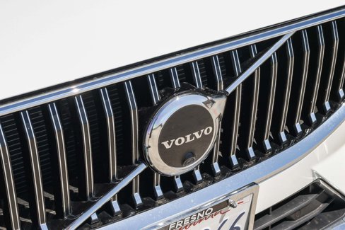 Used 2023 Volvo XC60 B5 Plus w/ Climate Package image 11