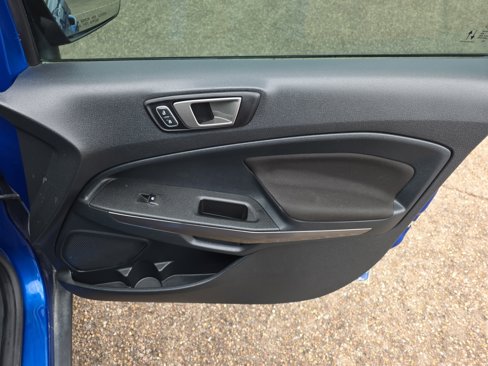 Used 2021 Ford EcoSport SE image 27