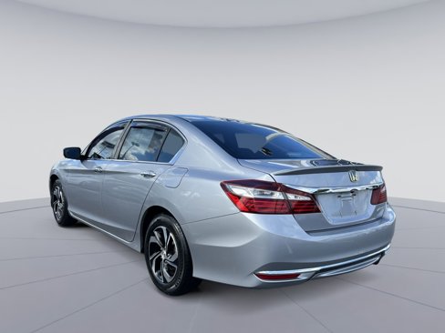 Used 2016 Honda Accord LX image 7