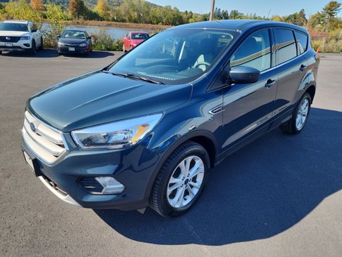 Used 2019 Ford Escape SE image 4
