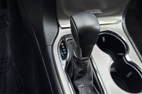 Used 2018 Jeep Grand Cherokee Limited image 25