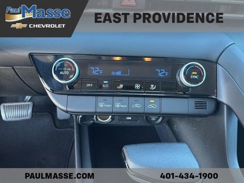 Used 2022 Hyundai Elantra SEL image 15