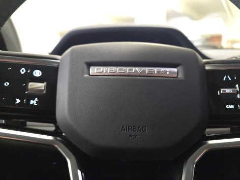 Certified 2025 Land Rover Discovery Sport S image 25