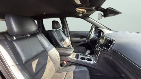 Used 2022 Jeep Grand Cherokee Laredo X image 13