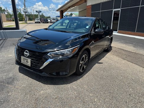 Used 2024 Nissan Sentra SV image 2