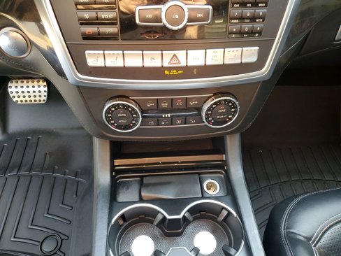 Used 2013 Mercedes-Benz GL 63 AMG 4MATIC image 35