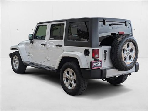 Used 2015 Jeep Wrangler Unlimited Sahara image 7