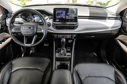 Used 2022 Jeep Compass Limited image 5