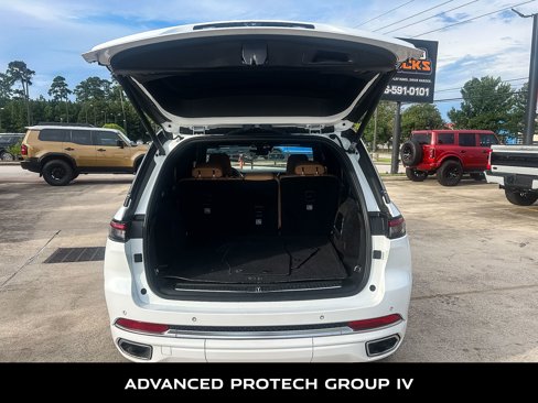 Used 2024 Jeep Grand Cherokee Summit image 8